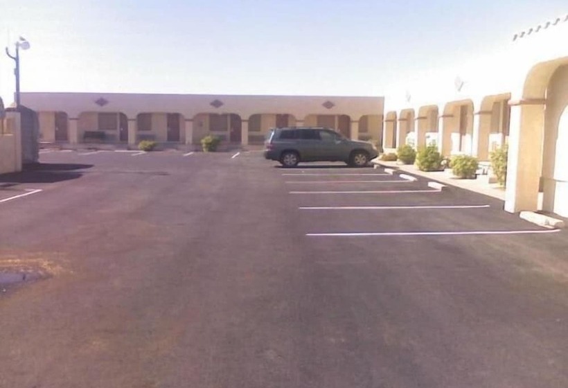 فندق على الطريق Budget Inn Parker