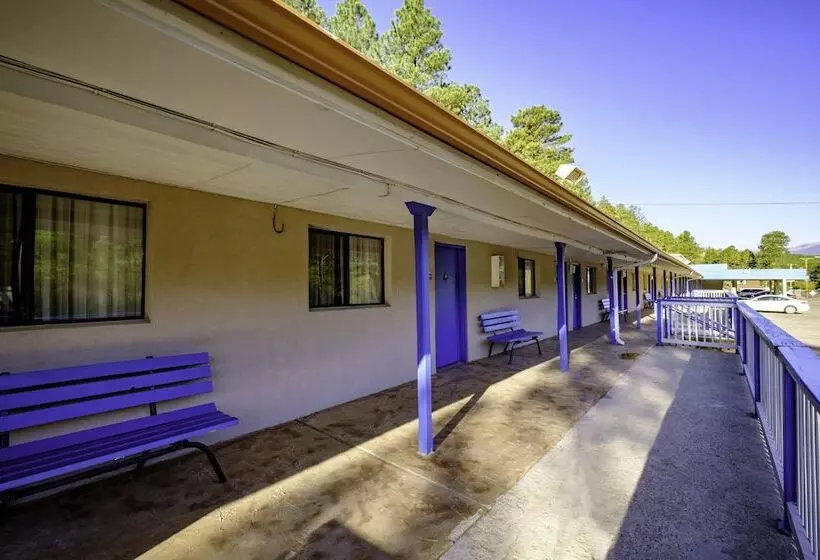 モーテル Budget Lodge