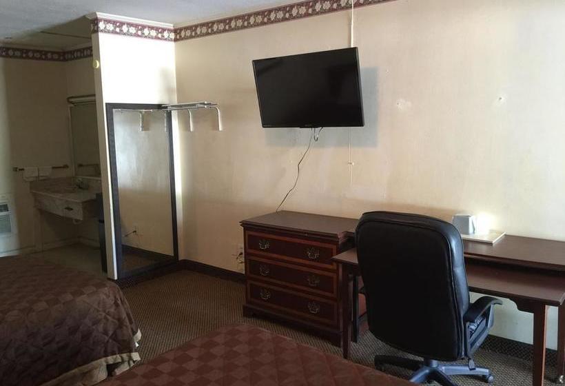 모텔 Deluxe Inn  Statesboro