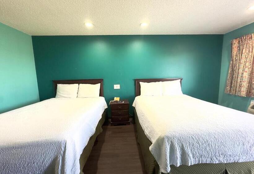 فندق على الطريق Razorback Inn