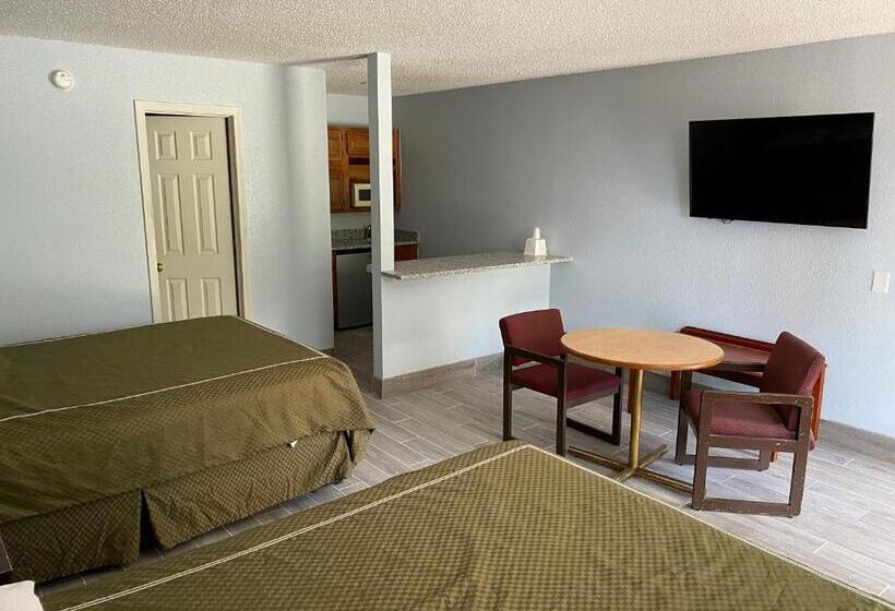 فندق على الطريق Razorback Inn