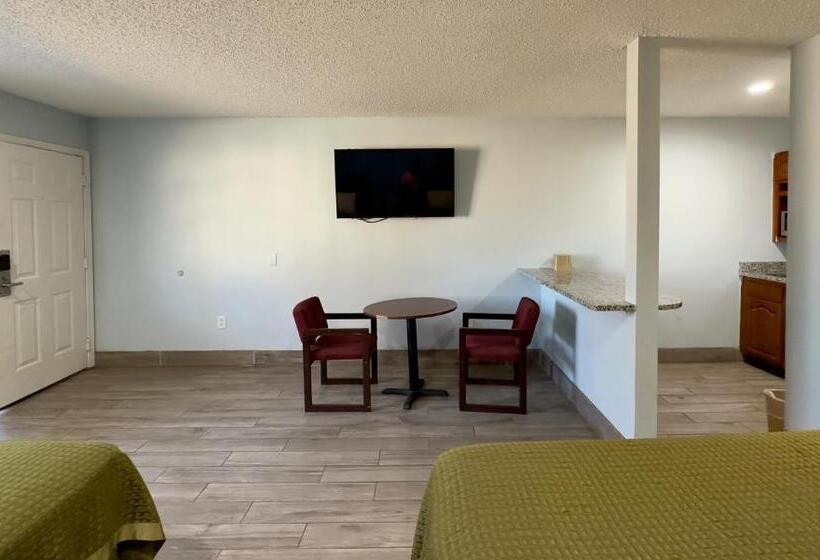 فندق على الطريق Razorback Inn