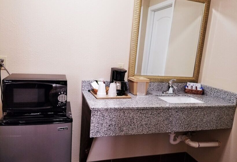 فندق على الطريق Route 66 Inn