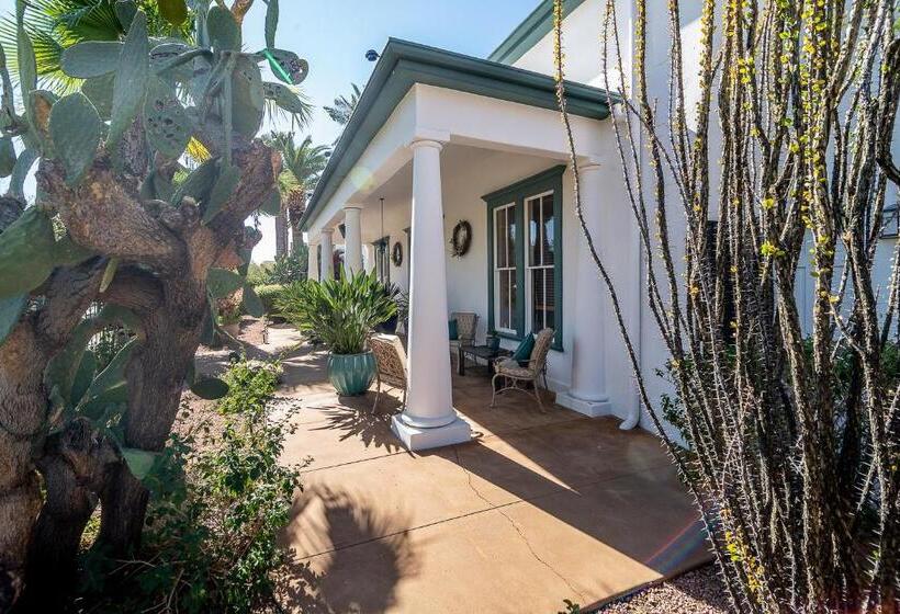 مبيت وإفطار The Blenman Inn