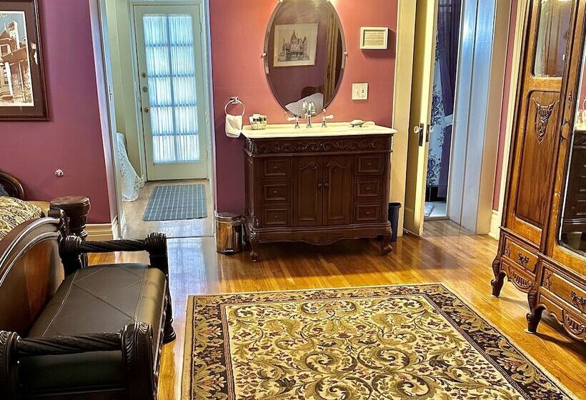 مبيت وإفطار The Blenman Inn