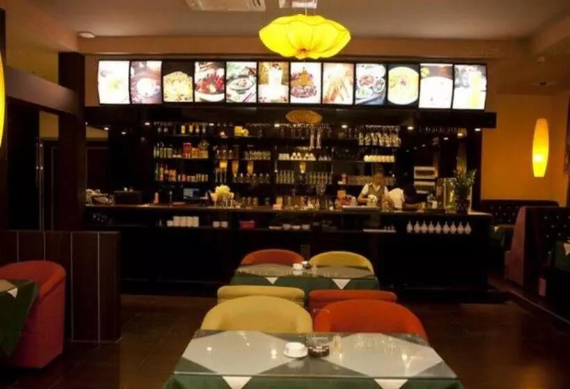 Hotelli Greentree Inn Hainan Haikou Jinniu Road Business