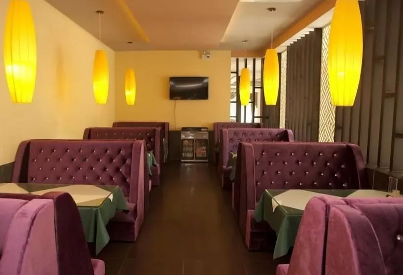 Hotelli Greentree Inn Hainan Haikou Jinniu Road Business