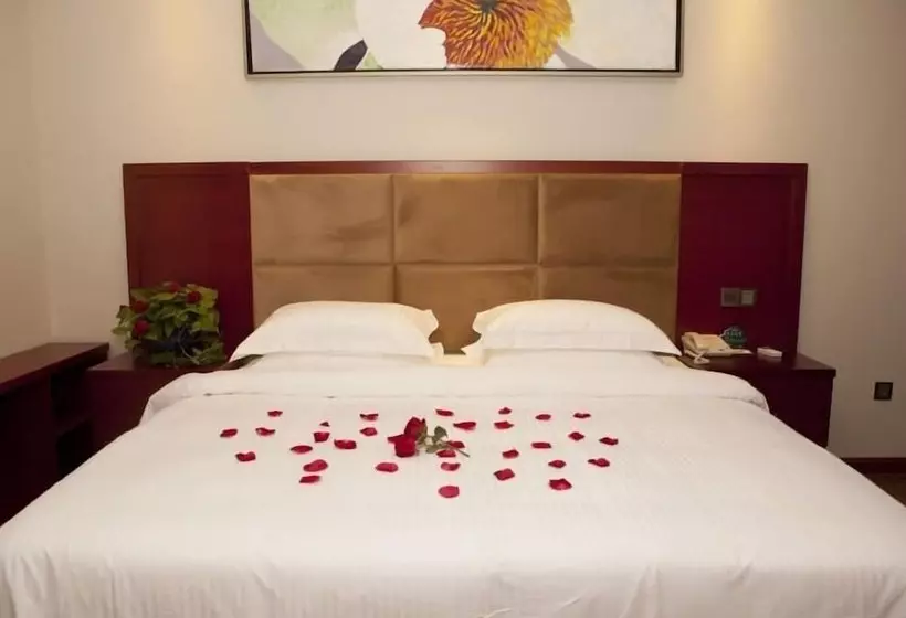 Hotelli Greentree Inn Hainan Haikou Jinniu Road Business