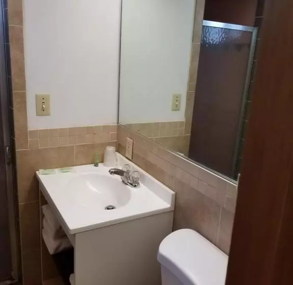 ホテル Valley Inn   Lebanon Oregon