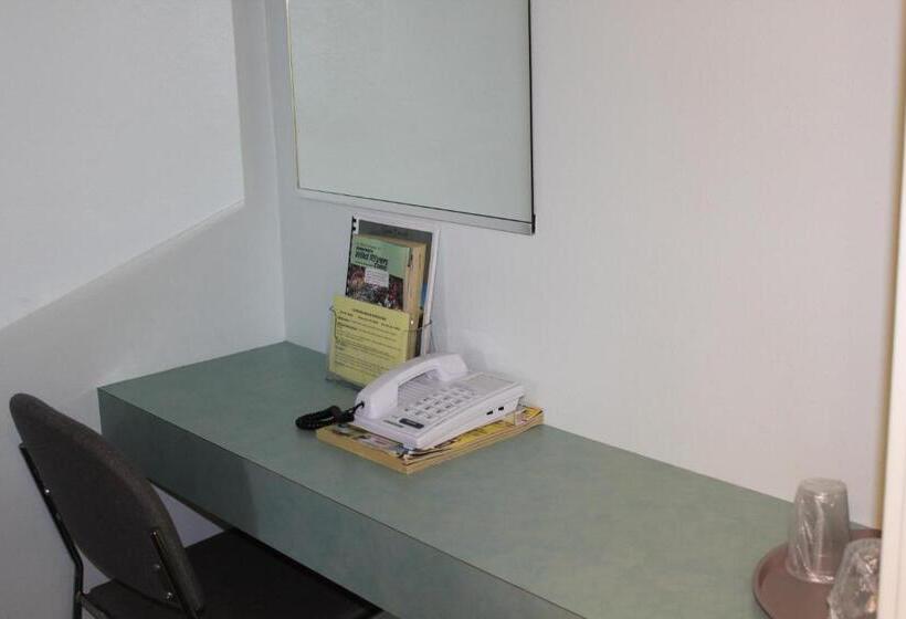 汽车旅馆  Azalea Lodge