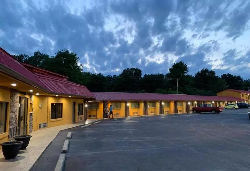 モーテル Journey Inn Marion