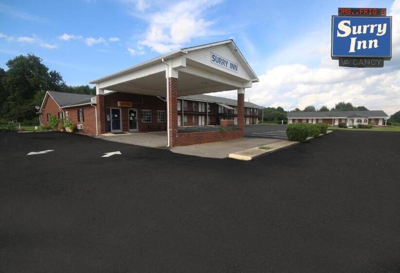 모텔 Surry Inn   Dobson