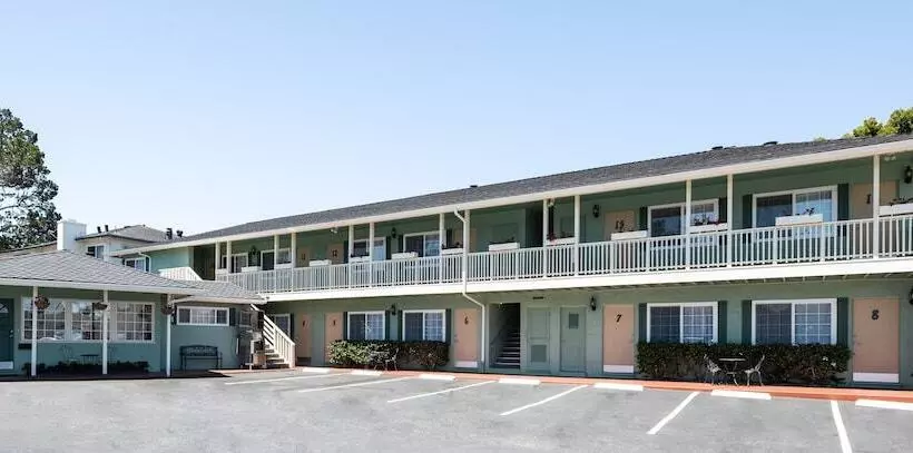 モーテル Villa Franca Inn