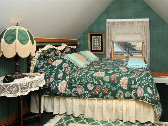 Victorian Loft Bed And Breakfast