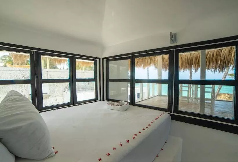 هتل The Greek Resort