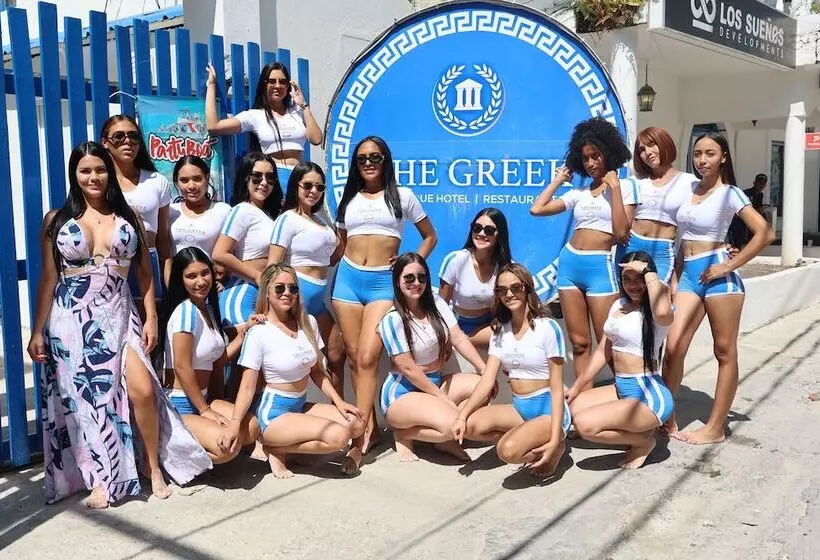 هتل The Greek Resort