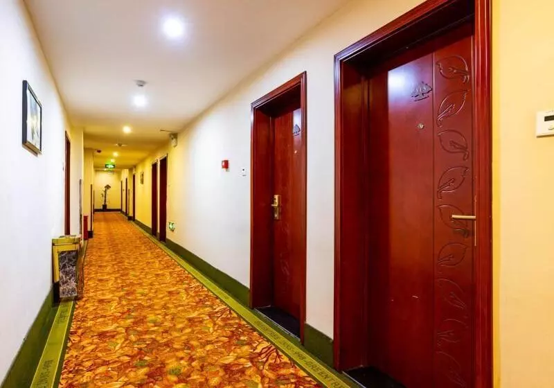 ホテル Greentree Inn Gansu Baiyin East Bus Station Lanbao Road Express