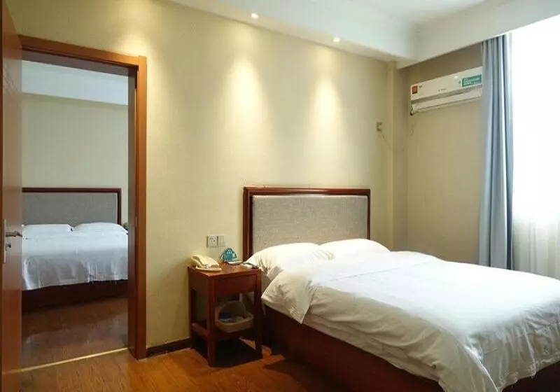 Hotelli Greentree Inn Nanjing Yuhuatai Scenic Spot China Gate Subway Station Express