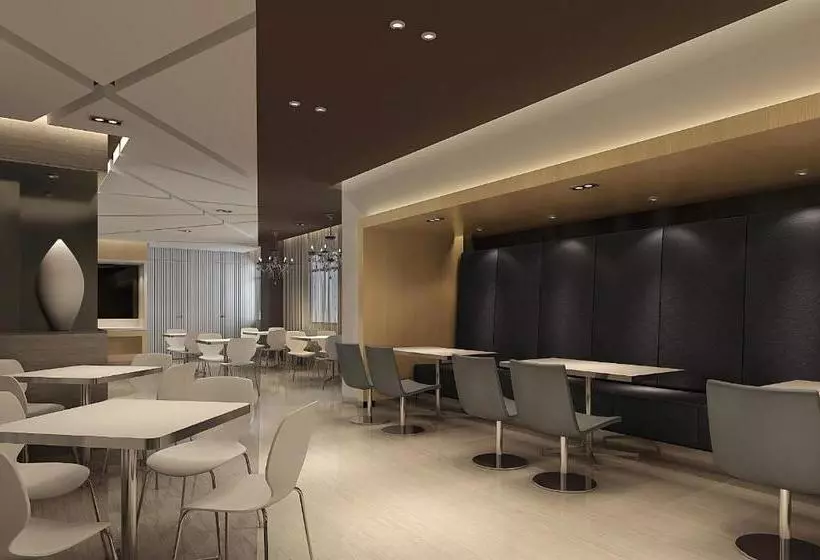 Hotelli Jinjiang Inn Jining Pipashan Road