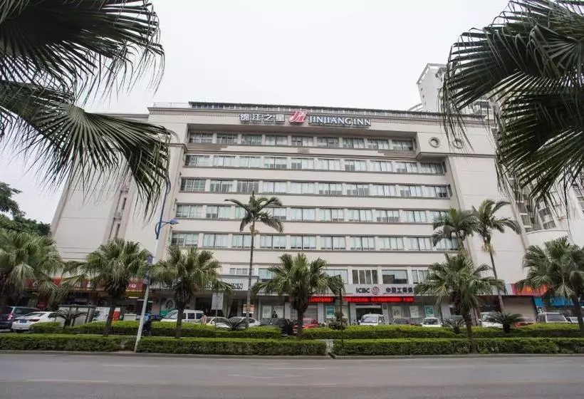 ホテル Jinjiang Inn Liuzhou Bubugao Square North Station