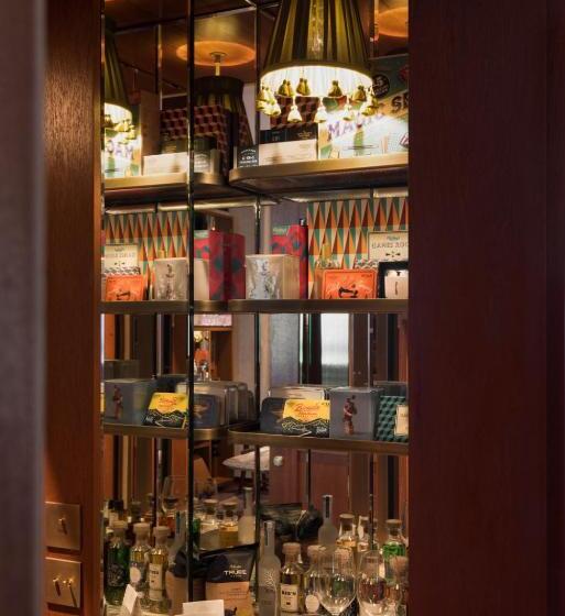 هتل Brach Madrid Evok Collection