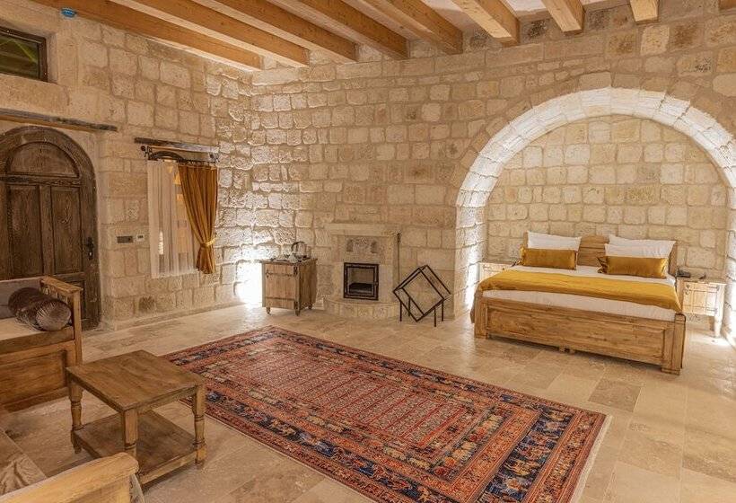 هتل Chakra Special Caves