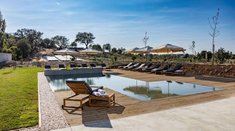 Отель Quinta Da Amendoeira - Evora - The Farmhouse