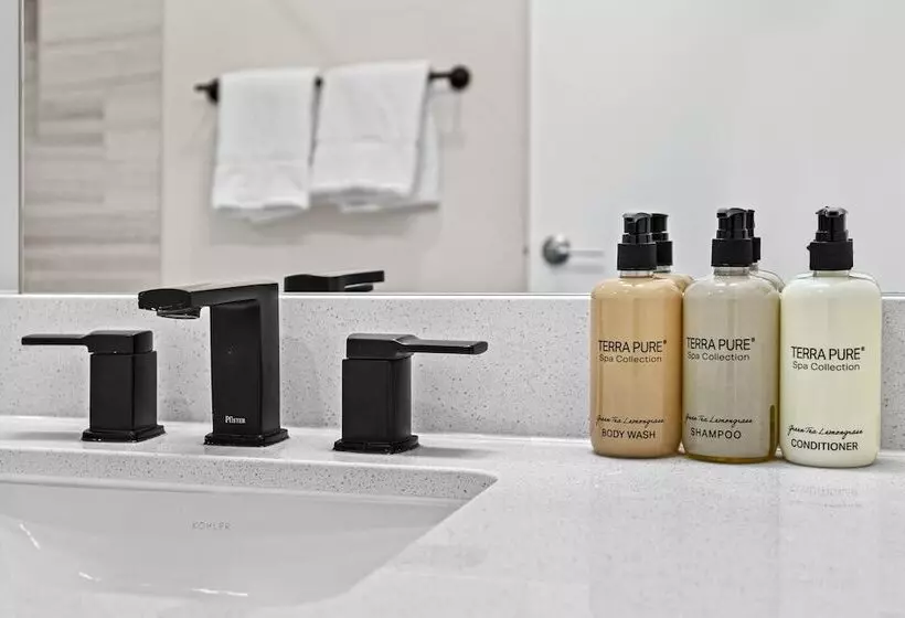 Placemakr Cathedral Heights