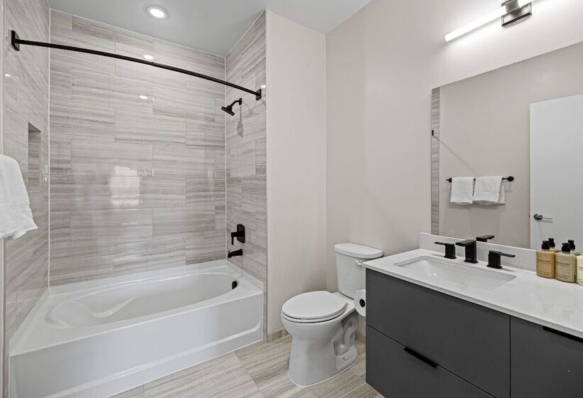 Placemakr Cathedral Heights