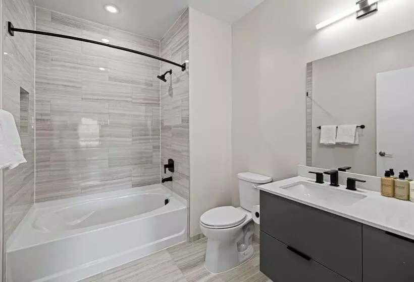 Placemakr Cathedral Heights