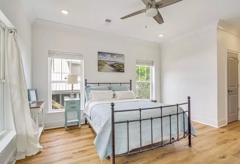 Bay St Louis Home W/ Deck, Near Hollywood Casino!