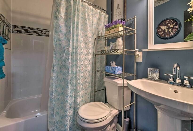 Capitol Heights Home ~ 5 Mi To National Mall!