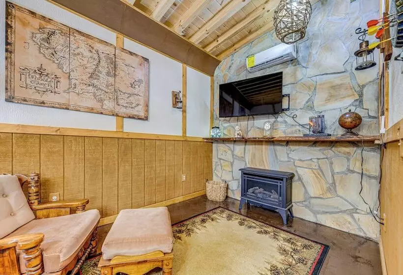 Hobbit Themed House On 6 Acres In Cosby