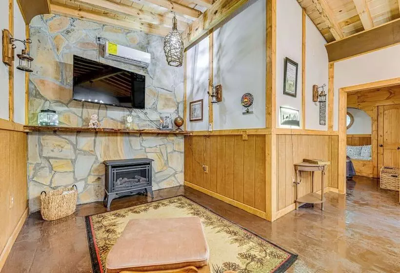 Hobbit Themed House On 6 Acres In Cosby