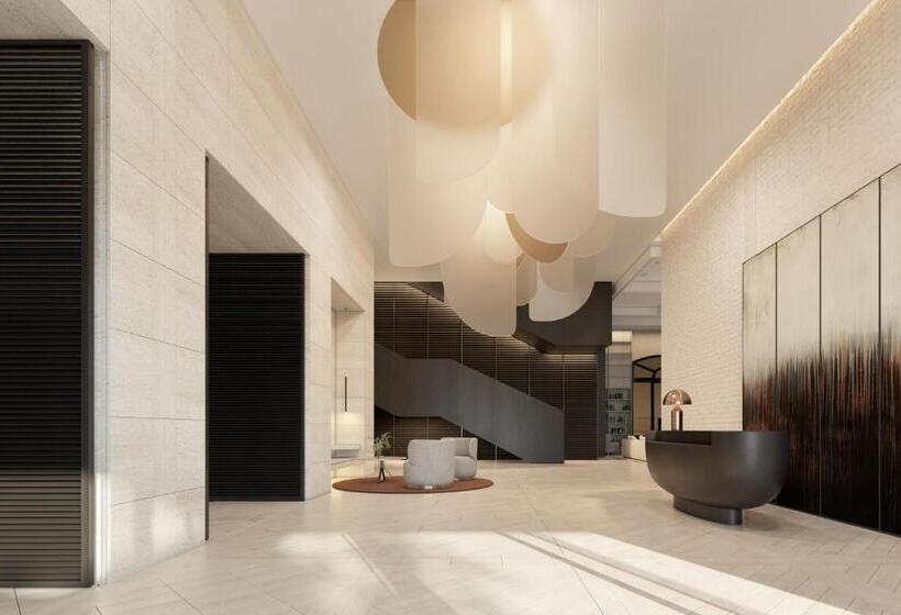 Отель Adelaide Marriott