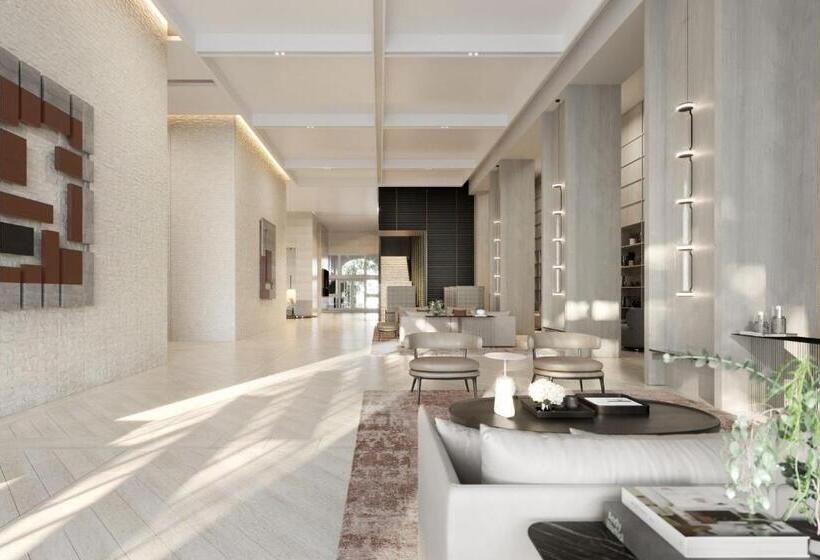 Отель Adelaide Marriott