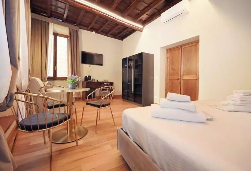 هتل Golden Pantheon Rooms