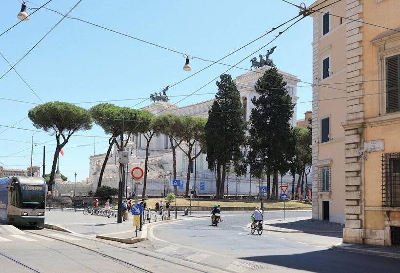 هتل Golden Pantheon Rooms