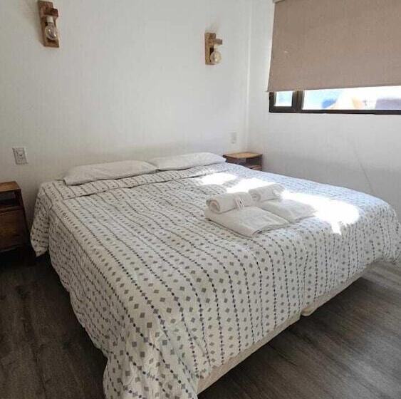 هتل Guanaca Lodge