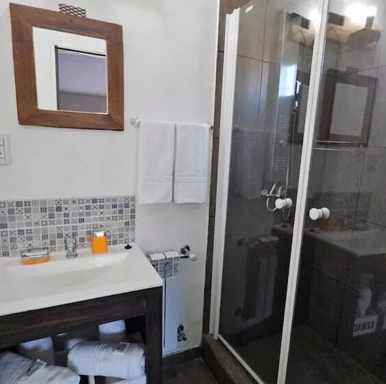 ホテル Guanaca Lodge