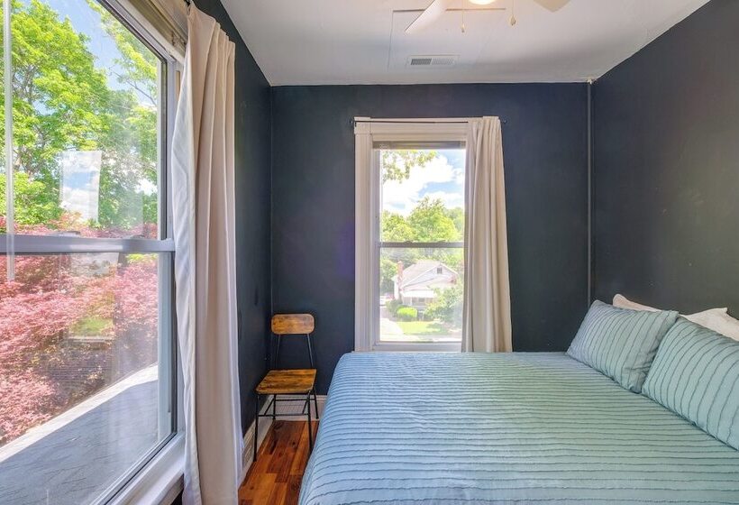 Large Lynchburg Family Home W/ Hot Tub: 4 Mi To Lu