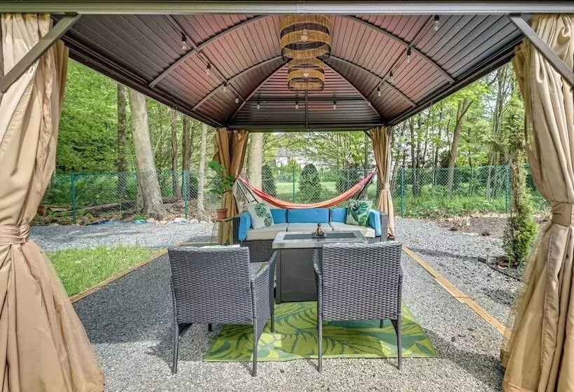 Long Pond Home W/ Hot Tub ~ 8 Mi To Kalahari!