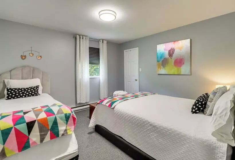 Long Pond Home W/ Hot Tub ~ 8 Mi To Kalahari!