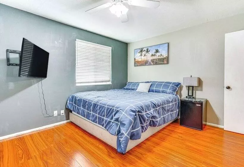 Quiet West Valley City Home, Near Downtown Slc!
