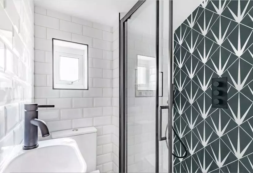 Residenssi Inviting 3 Bed House In Beckenham