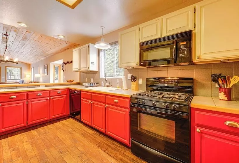 Truckee Home W/ Access To Tahoe Donner Amenities!