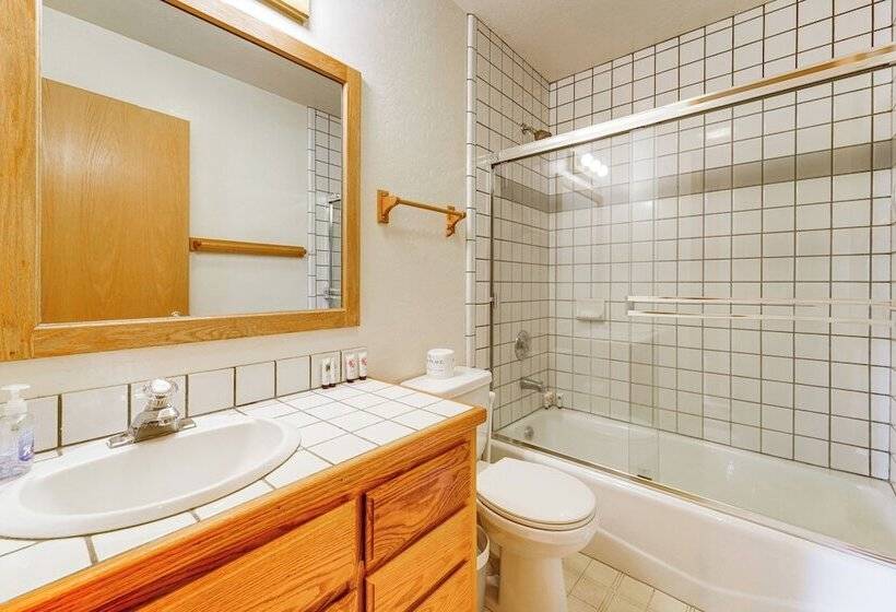 Truckee Home W/ Access To Tahoe Donner Amenities!