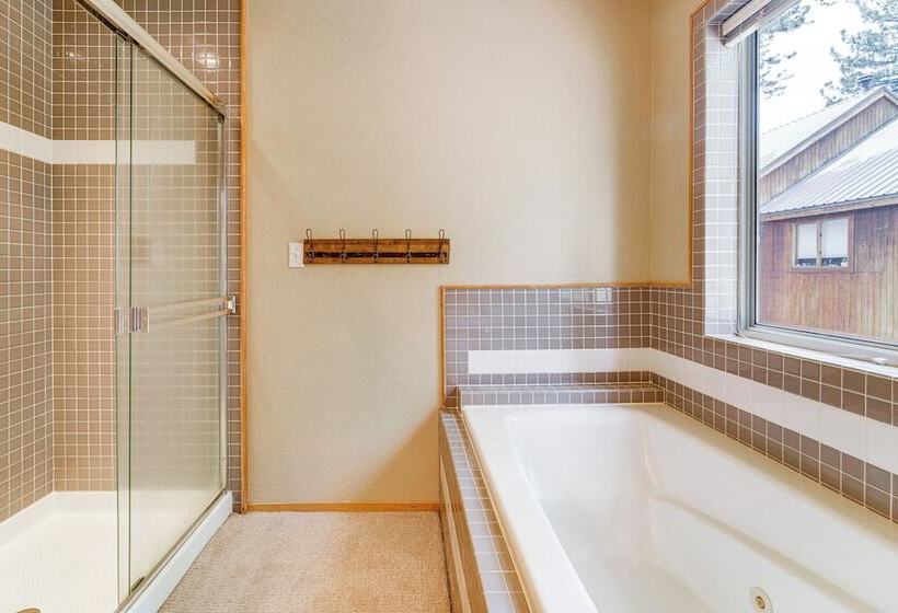 Truckee Home W/ Access To Tahoe Donner Amenities!