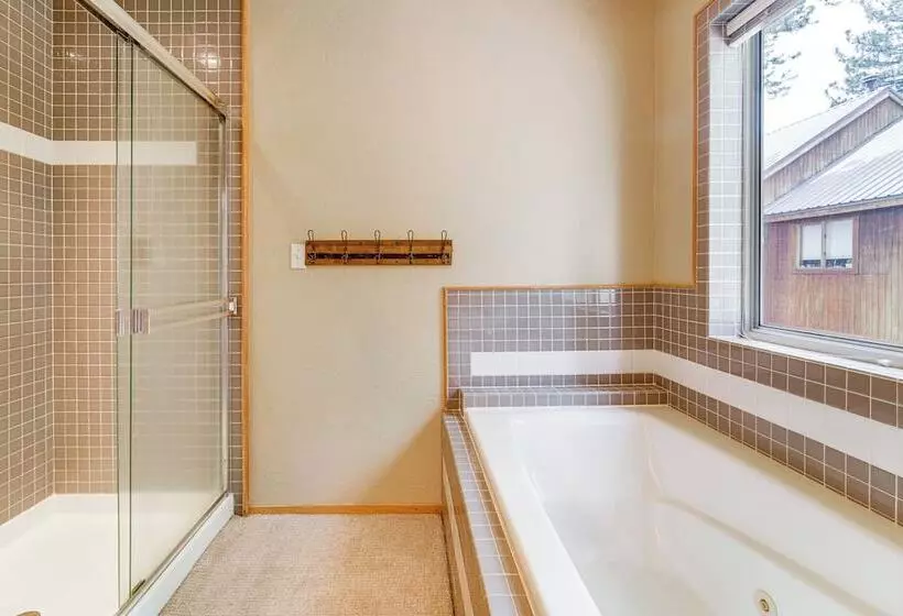 Truckee Home W/ Access To Tahoe Donner Amenities!