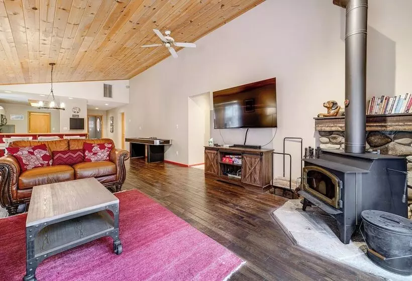Truckee Home W/ Access To Tahoe Donner Amenities!